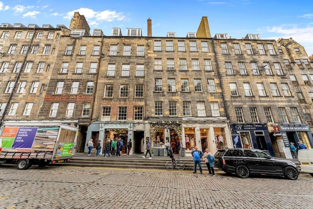 Boutique Modern Royal Mile Apartment Sleeps 4 Edinburgh Ngoại thất bức ảnh