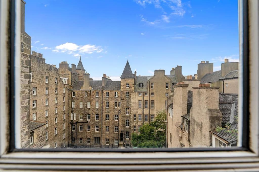 Boutique Modern Royal Mile Apartment Sleeps 4 Edinburgh Ngoại thất bức ảnh